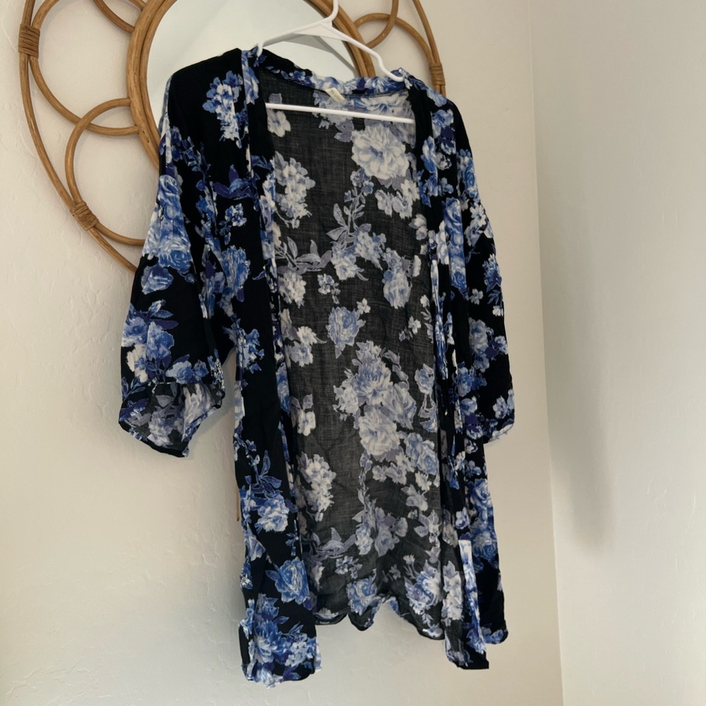 PinkBlush Blue Rose Robe - O/S - Picture 2 of 4